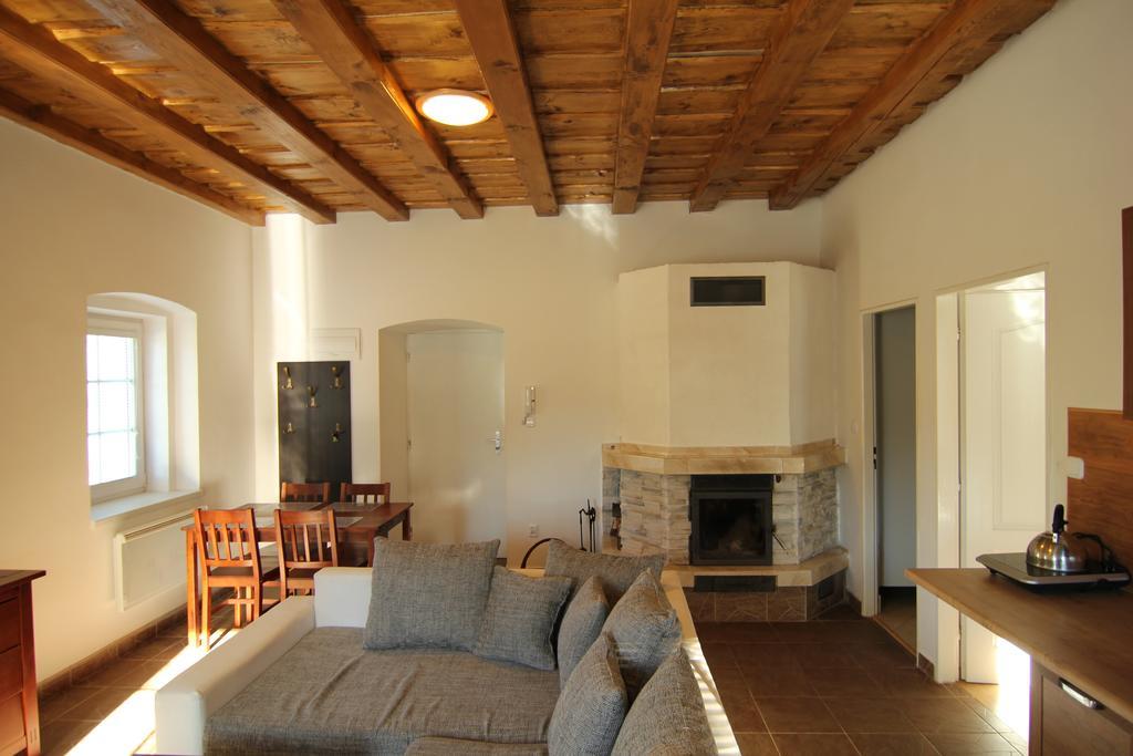 Apartment Ostružná Rom bilde