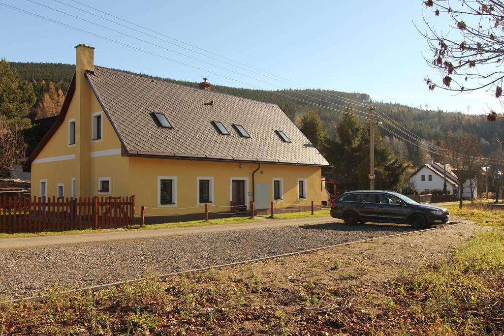 Apartment Ostružná Rom bilde